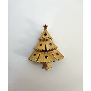 Vintage Christmas Tree Brooch In Goldtone With Crystals